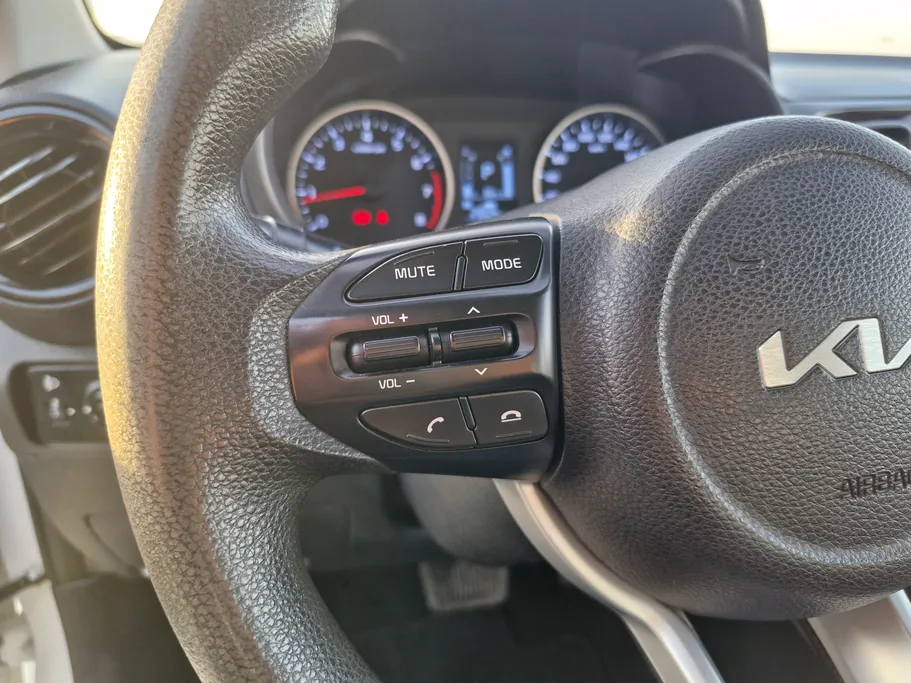 2023 Kia Pegas LX 