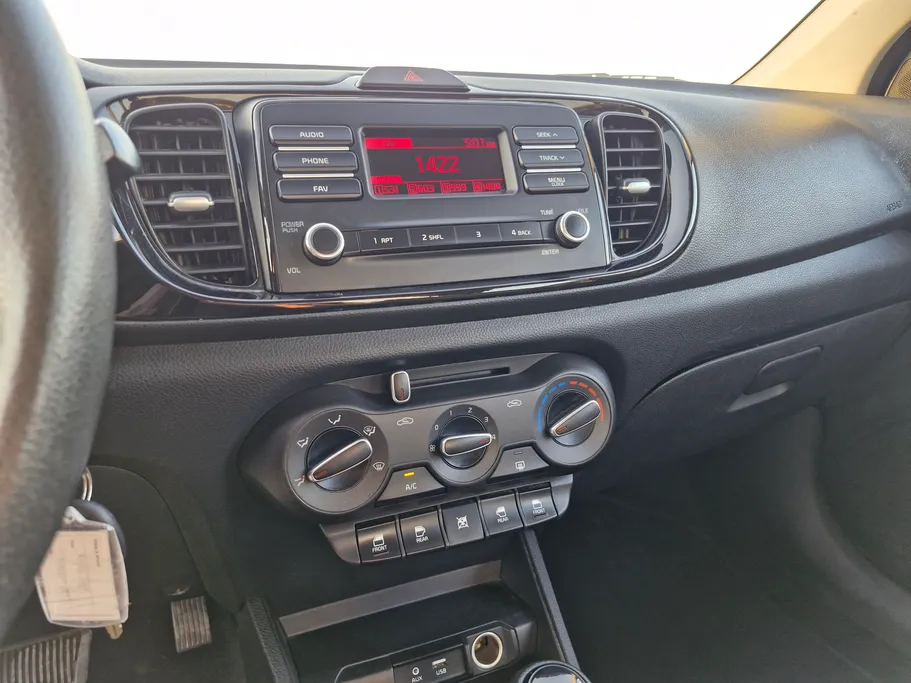 2023 Kia Pegas LX 