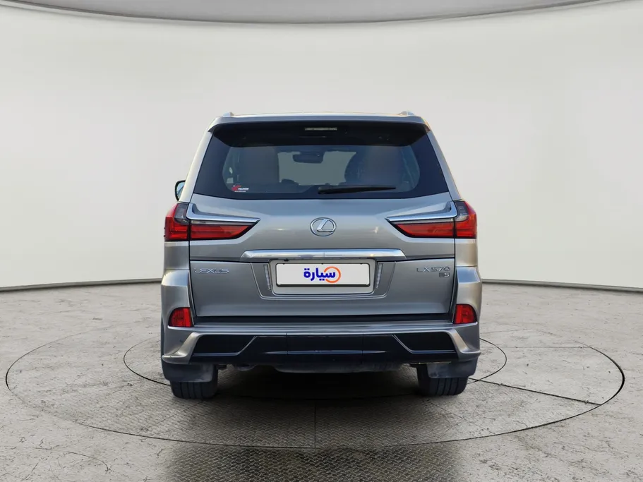 لكزس LX 570 S 2021 