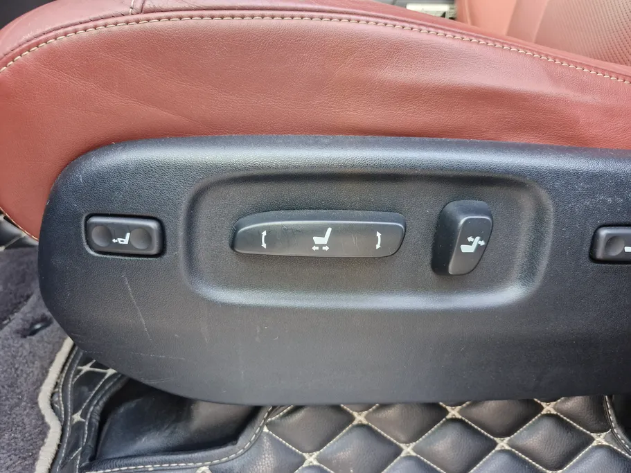 لكزس LX 570 S 2021 