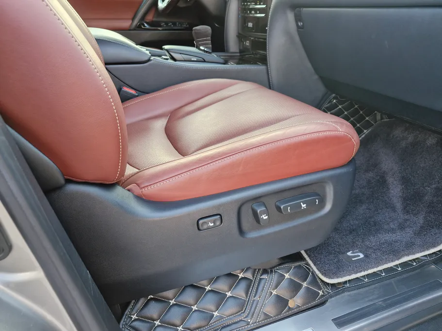 لكزس LX 570 S 2021 
