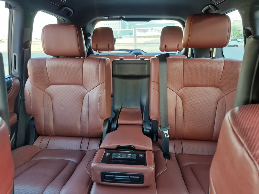 لكزس LX 570 S 2021 