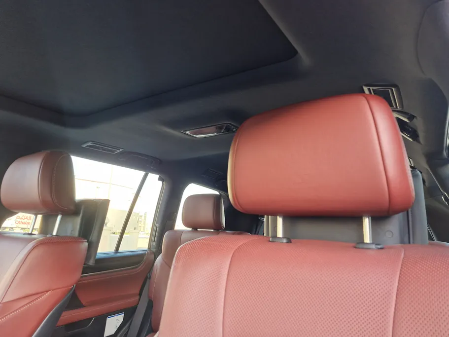 لكزس LX 570 S 2021 