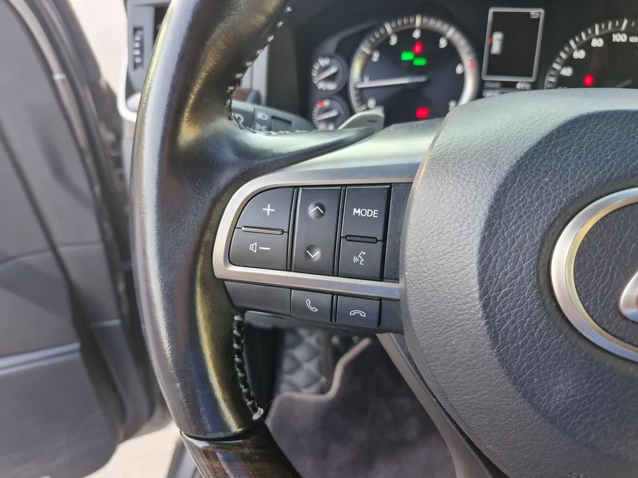 لكزس LX 570 S 2021 