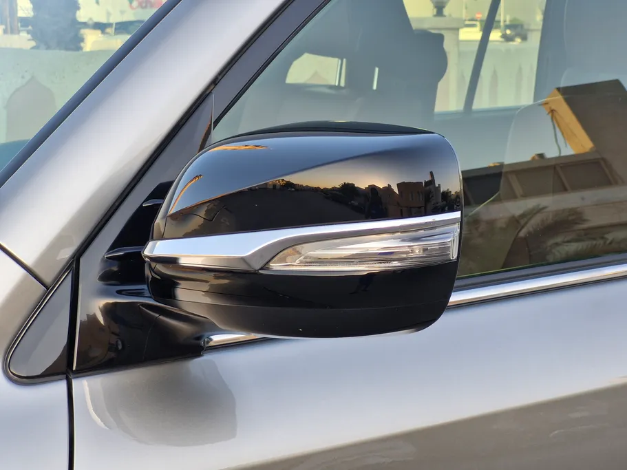 لكزس LX 570 S 2021 