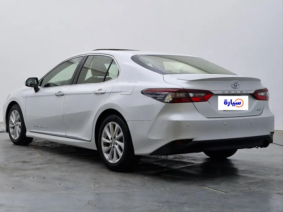 2024 Toyota Camry  GLE 