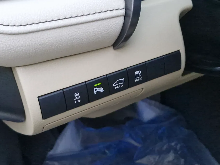 2024 Toyota Camry  GLE 