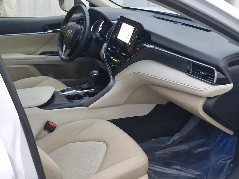 2024 Toyota Camry  GLE 