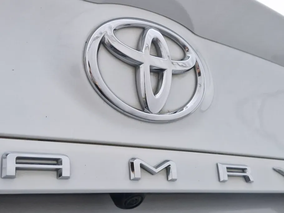 2024 Toyota Camry  GLE 