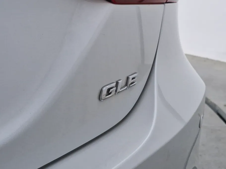 2024 Toyota Camry  GLE 