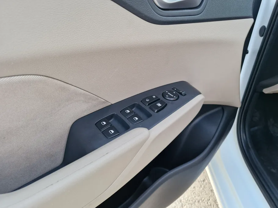 2023 Hyundai Accent Smart 
