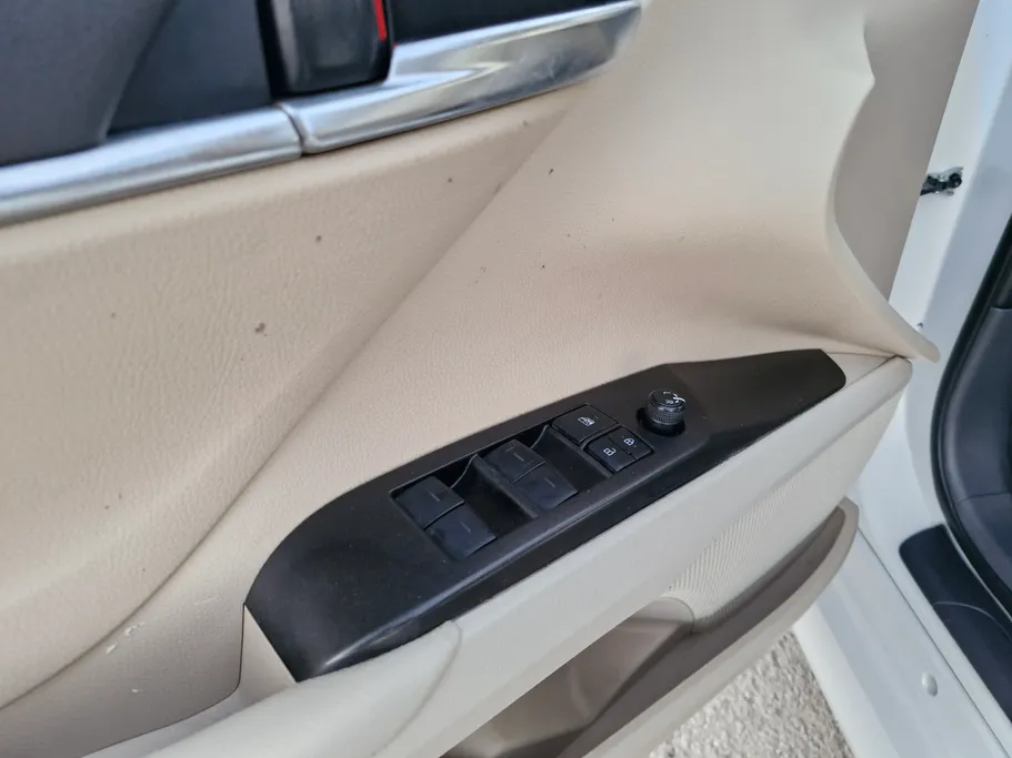 2024 Toyota Camry  LE HEV