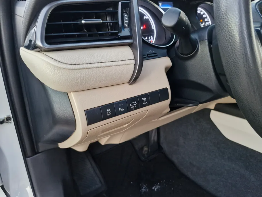 2024 Toyota Camry  LE HEV