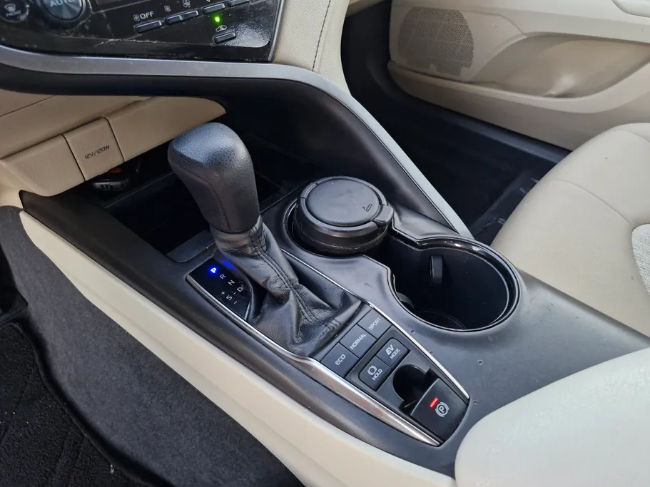 2024 Toyota Camry  LE HEV