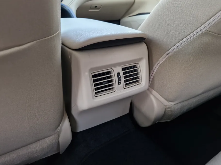 2024 Toyota Camry  LE HEV