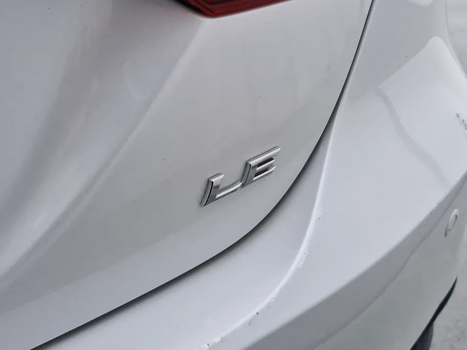 2024 Toyota Camry  LE HEV 