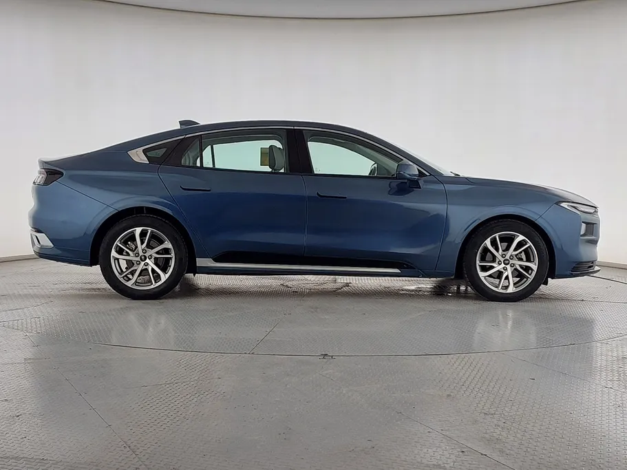 2023 Ford Taurus Trend 