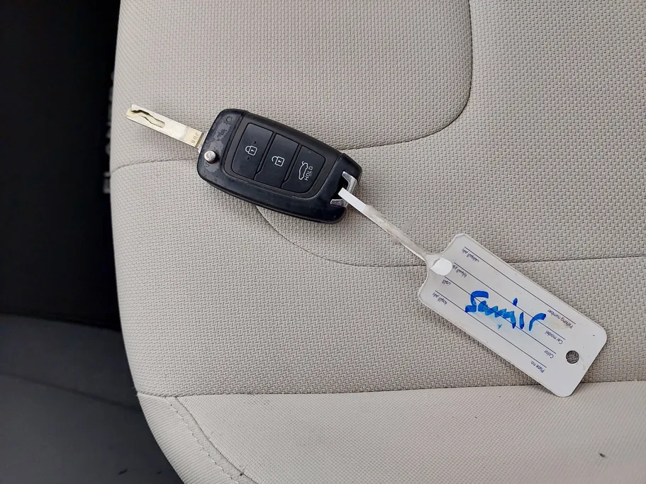 2022 Hyundai Elantra Smart 