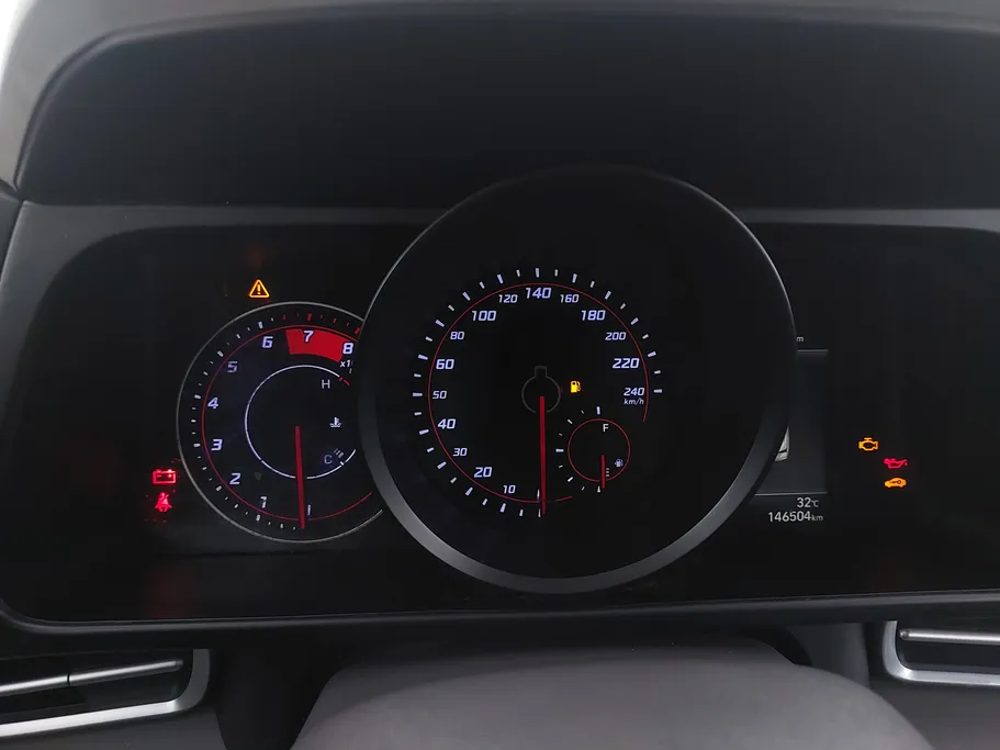 2022 Hyundai Elantra Smart 