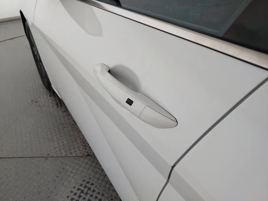 2022 Hyundai Elantra Smart 