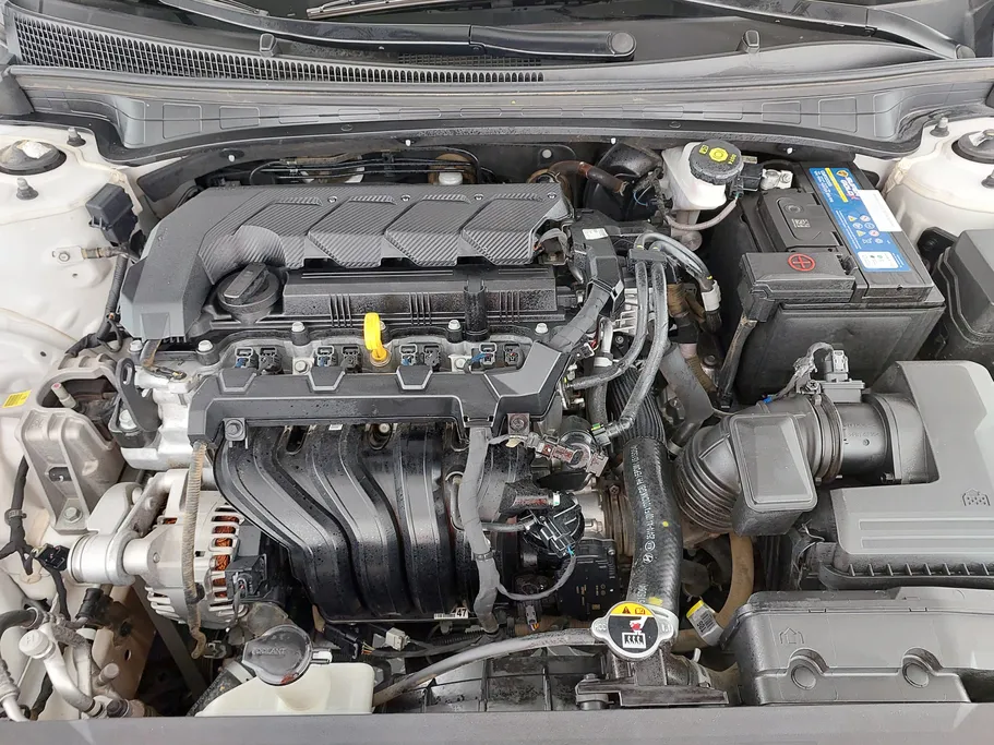 2022 Hyundai Elantra Smart 