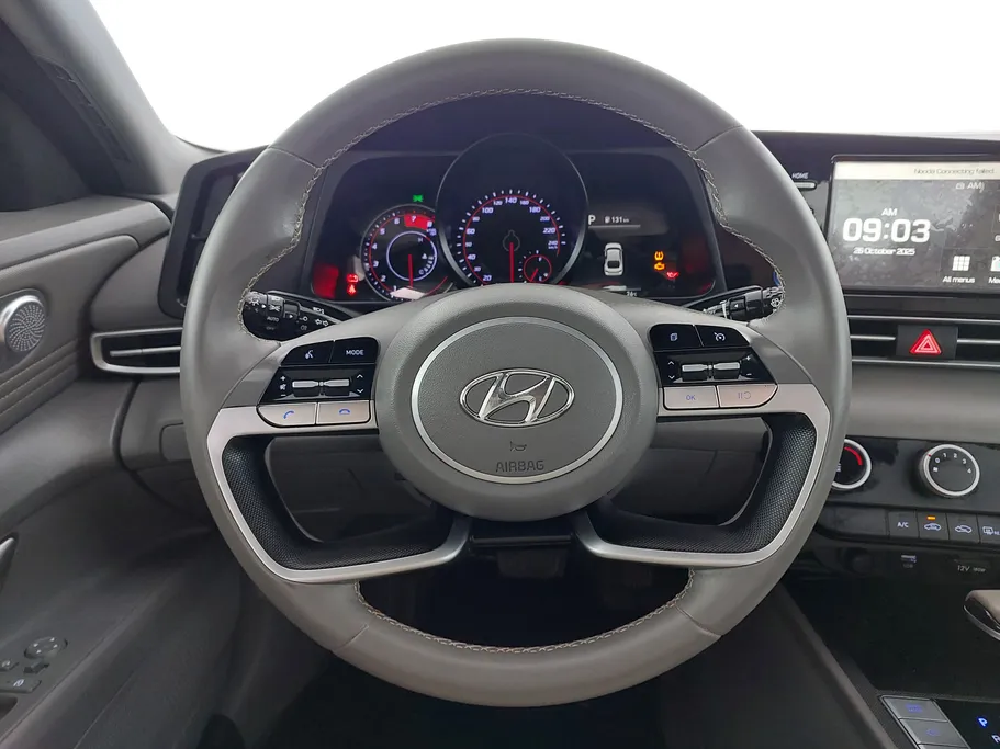 2022 Hyundai Elantra Smart 