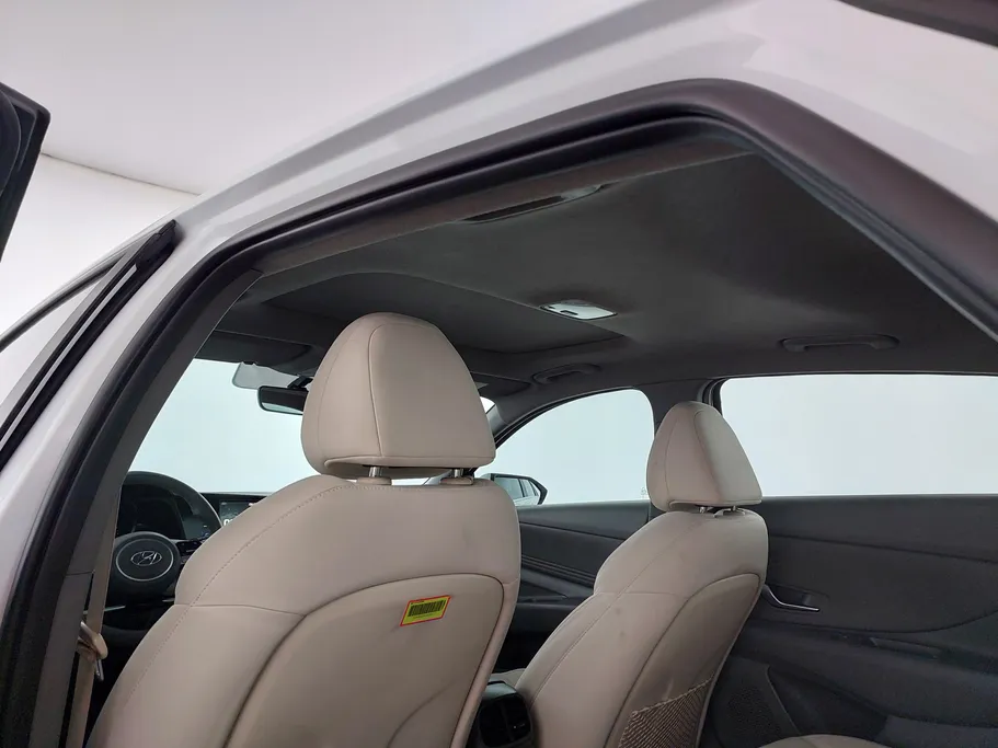 2022 Hyundai Elantra Smart 