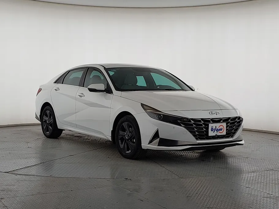 2022 Hyundai Elantra Smart 