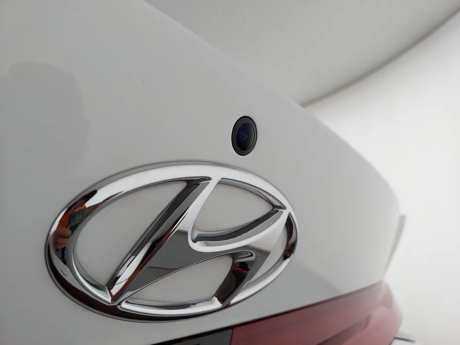 2022 Hyundai Elantra Smart 