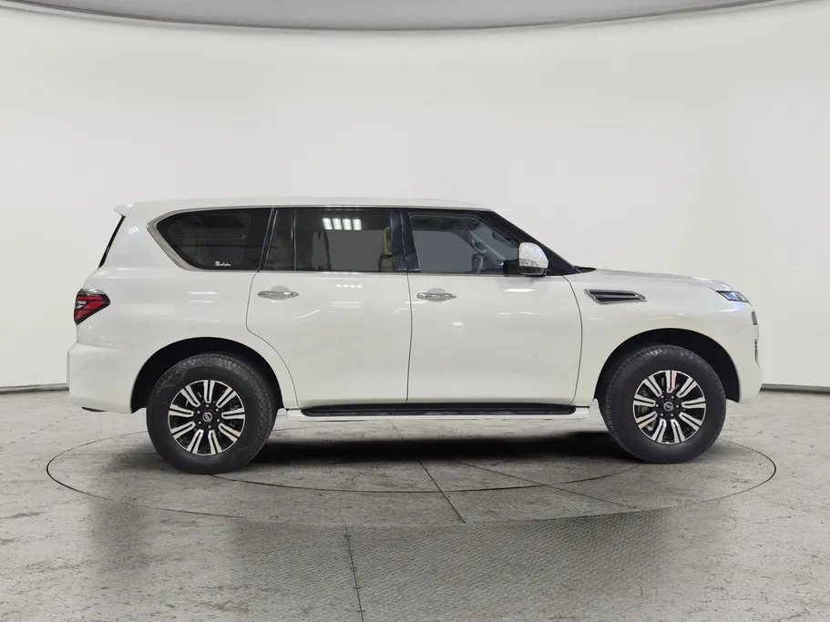 2020 Nissan Patrol SE 