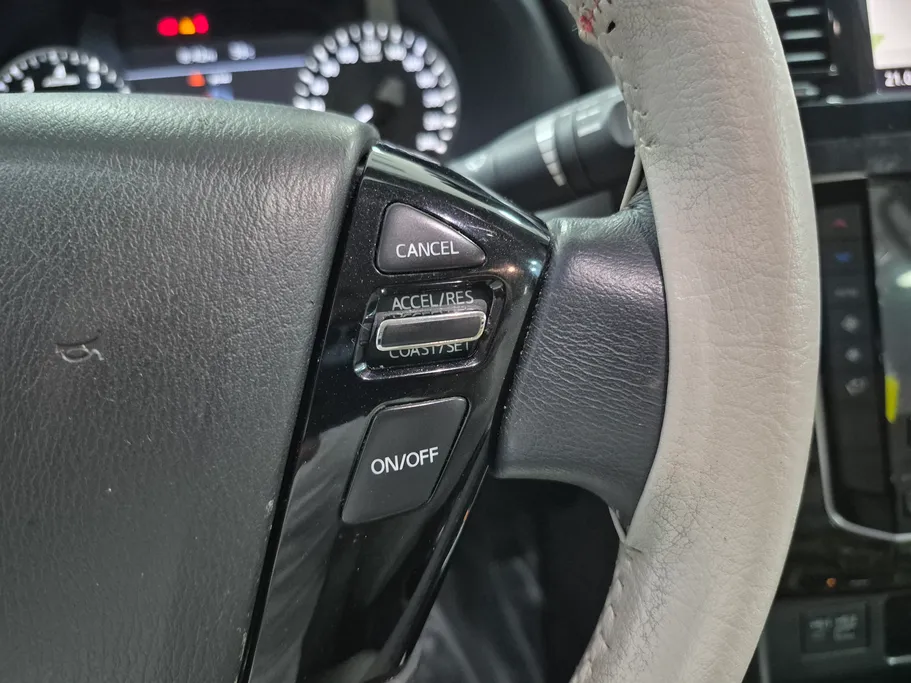2020 Nissan Patrol SE 