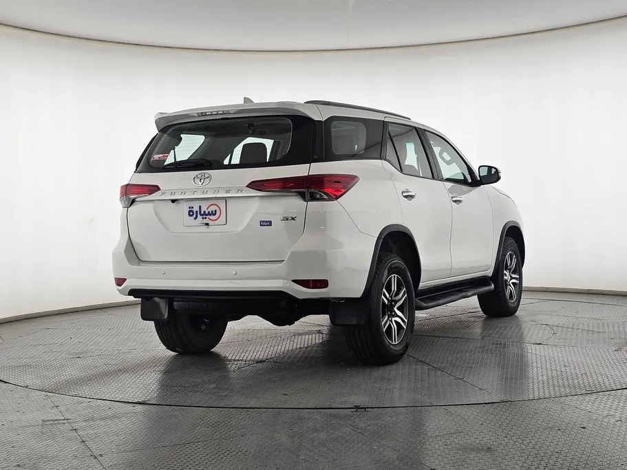 2022 Toyota Fortuner GX2 