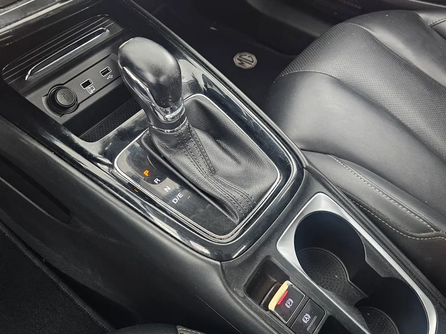 2022 MG 5 LUX 