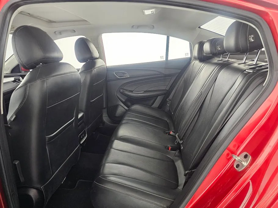 2022 MG 5 LUX 