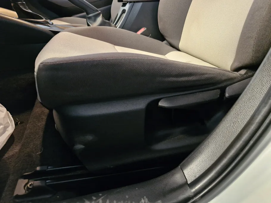 تويوتا كورولا XLI 2023 