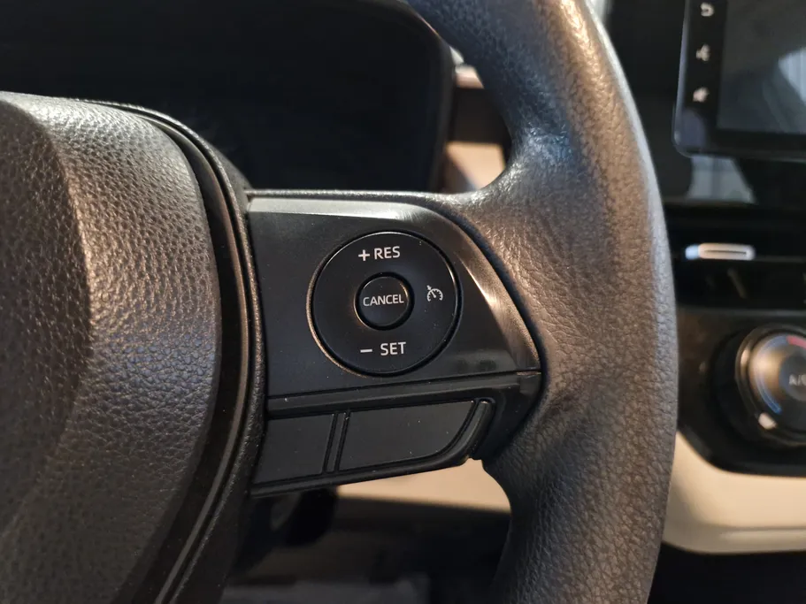 تويوتا كورولا XLI 2023 