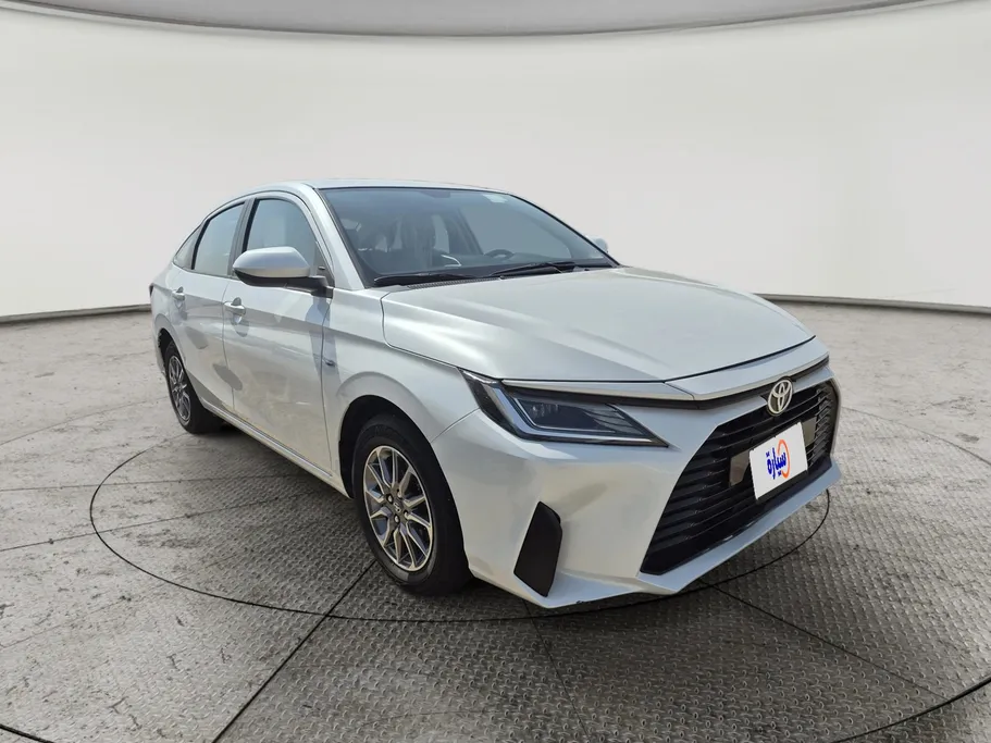 2024 Toyota Yaris  Y 