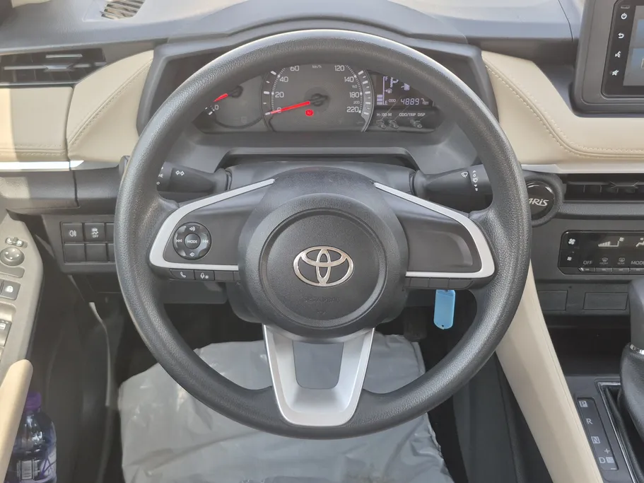 2024 Toyota Yaris  Y 