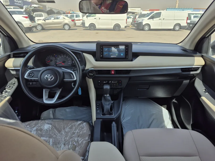 2024 Toyota Yaris  Y 