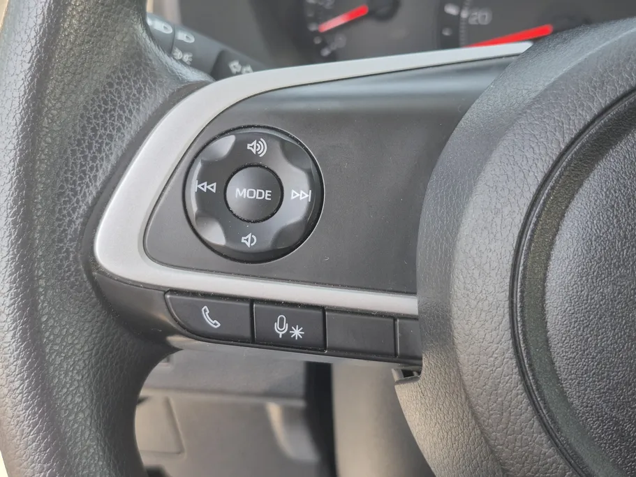 2024 Toyota Yaris  Y 