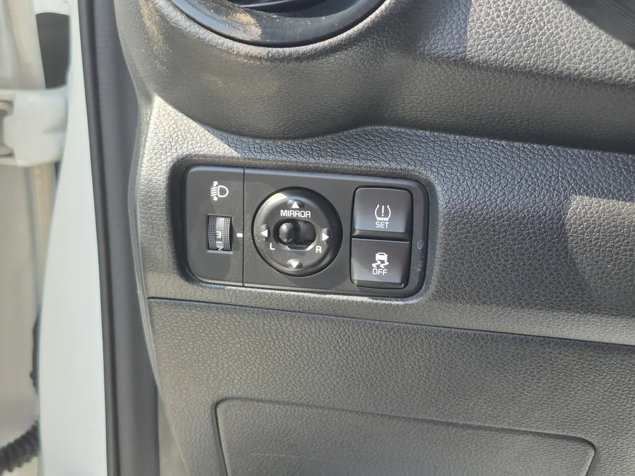 2024 Kia Pegas GL 