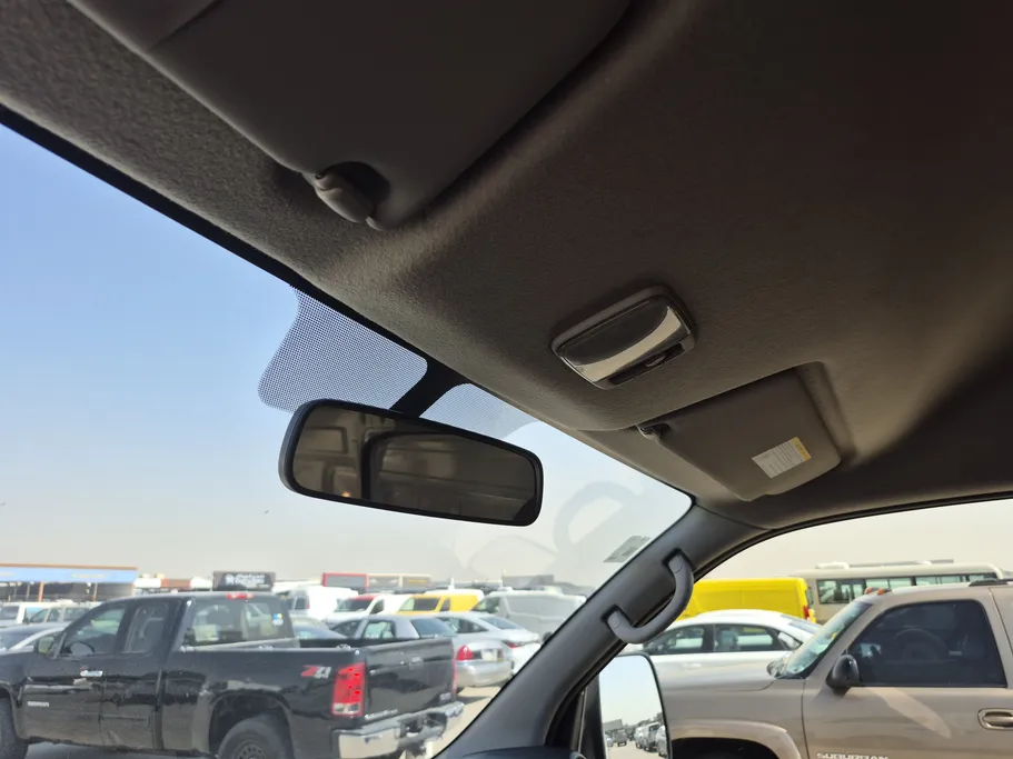 نيسان باص اورفان NV350 2021 