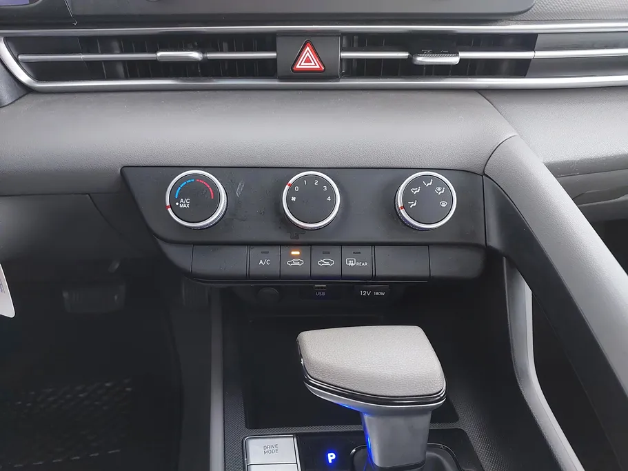 2023 Hyundai Elantra Fleet 