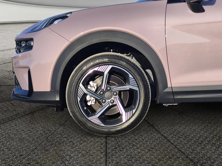 2025 Lynk and Co 6 Hyper Halo 