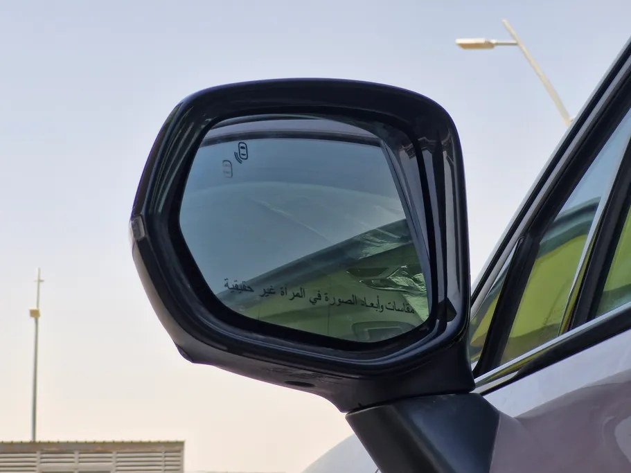 2025 Lynk and Co 6 Hyper Halo 
