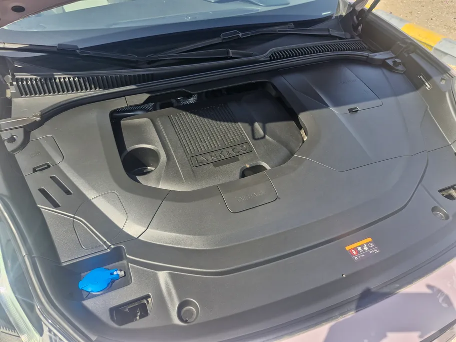 2025 Lynk and Co 6 Hyper Halo 