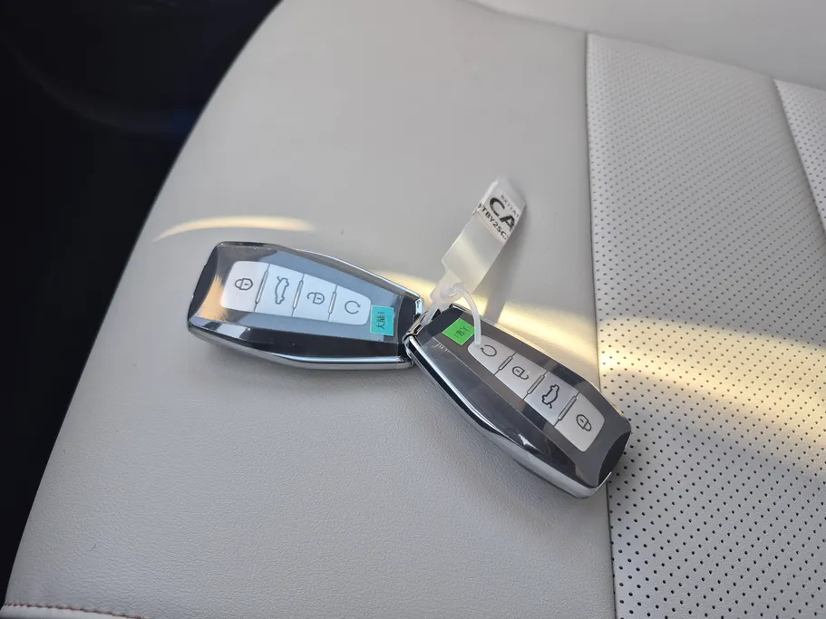 2025 Lynk and Co 6 Hyper Halo 