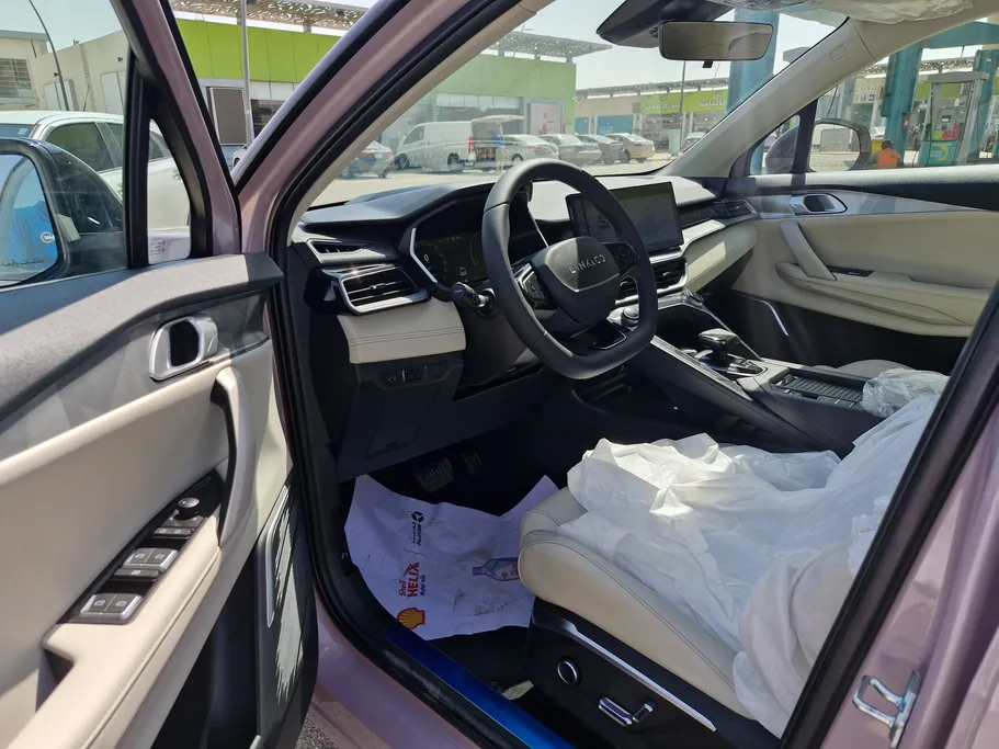2025 Lynk and Co 6 Hyper Halo 