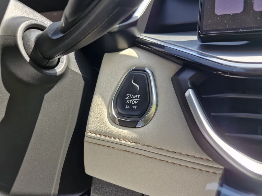 2025 Lynk and Co 6 Hyper Halo 