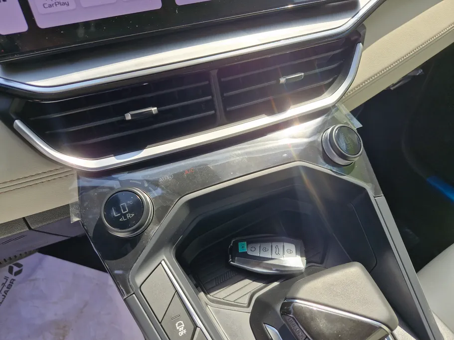2025 Lynk and Co 6 Hyper Halo 